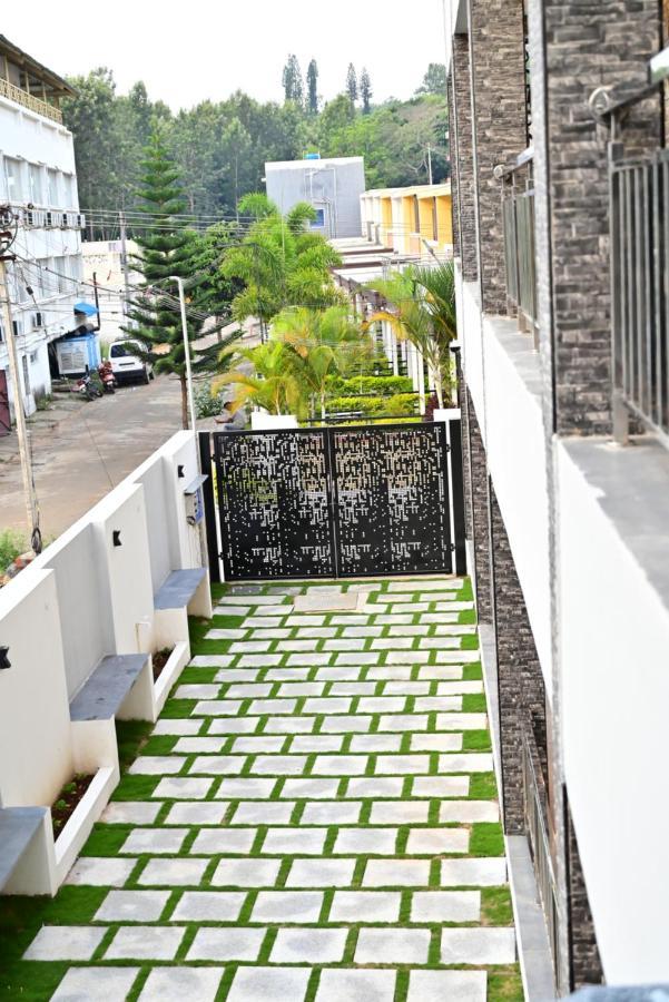Lasinara Inn Yercaud Exterior photo
